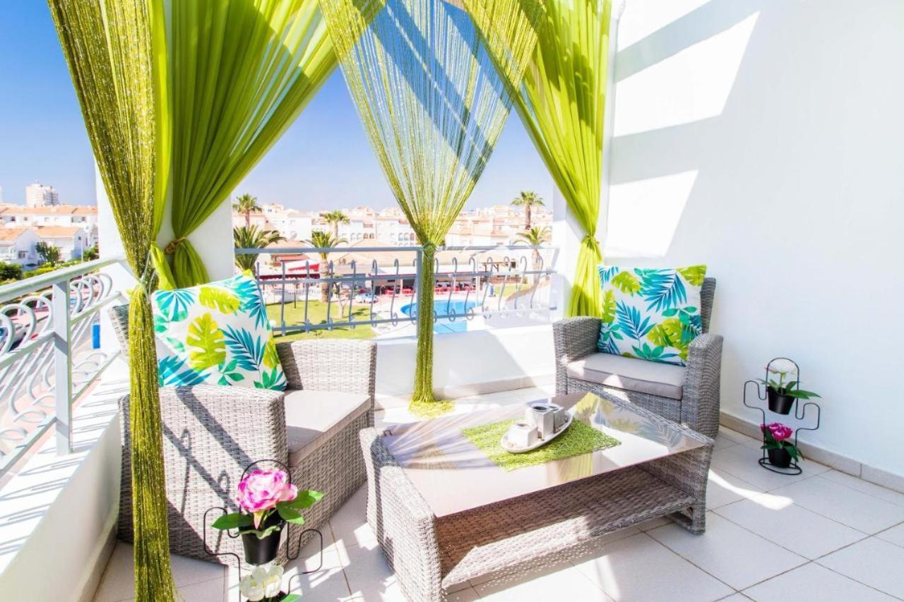 Dos Terrazas Lägenhet Torrevieja Exteriör bild