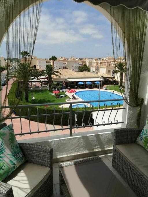Dos Terrazas Lägenhet Torrevieja Exteriör bild